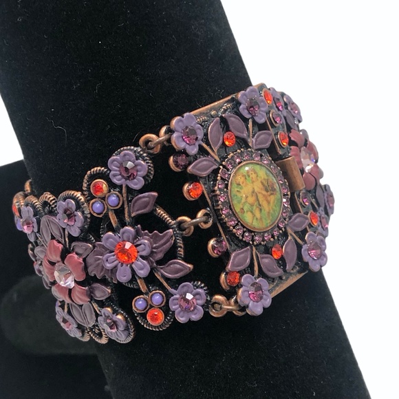 MX PURPLE AND PINK FLORAL BRACELET W CHERUB CLASP - Picture 4 of 16
